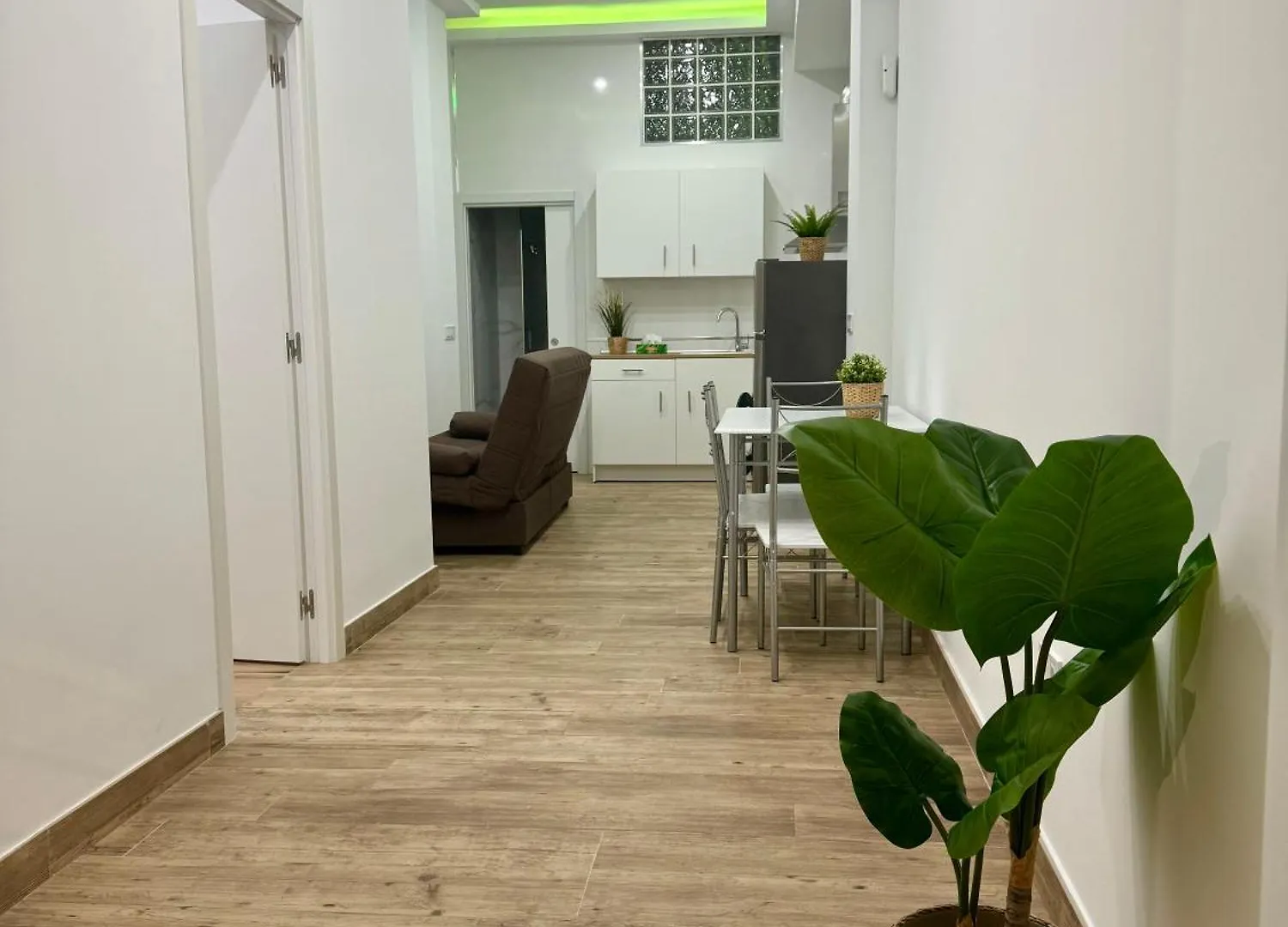 Apartment Malaga Beach 1